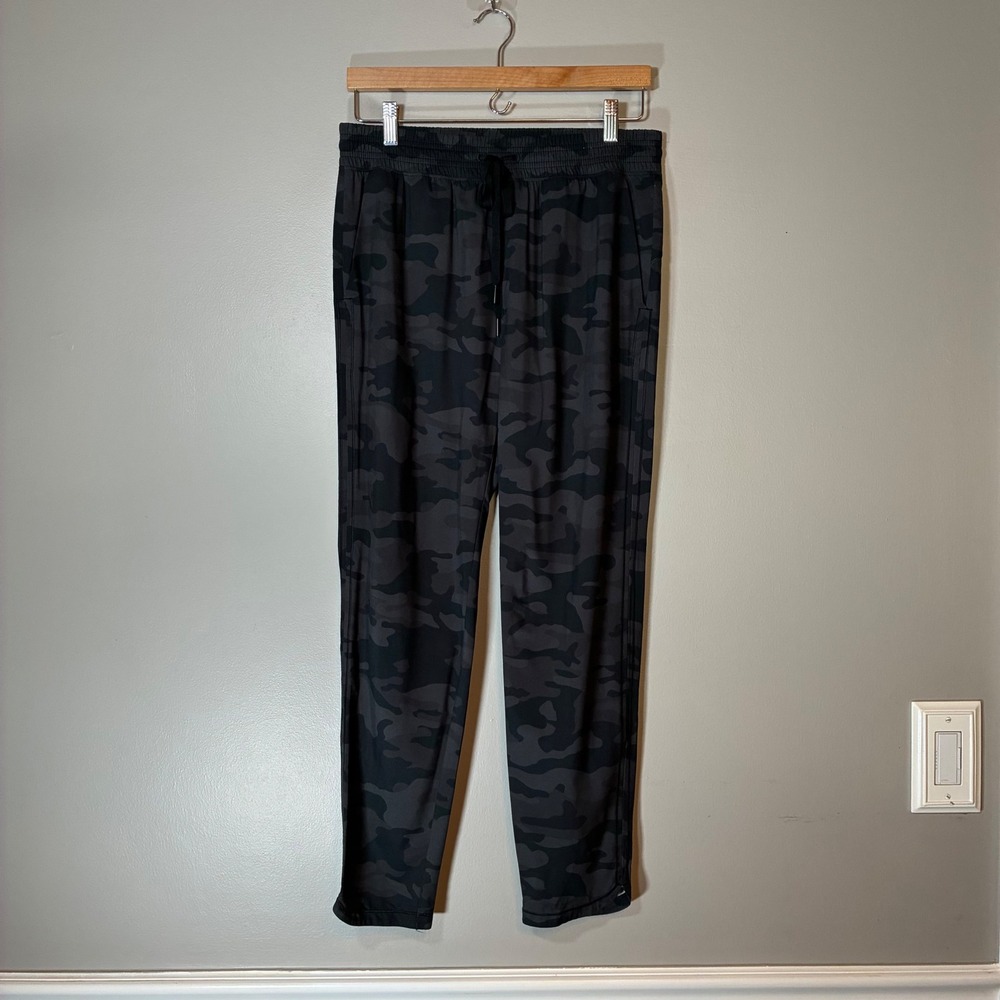 GapFit Mens Small Black Camo Joggers Tapered Leg Active Pants Drawstring Waist